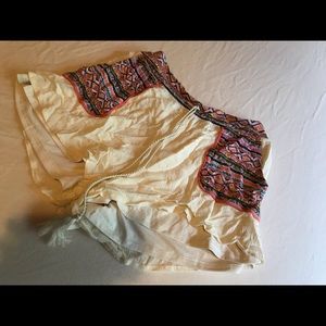 Xhilaration boho shorts